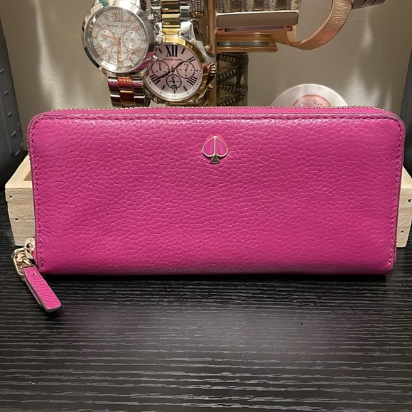 kate spade Handbags - EUC Kate Spade Wallet